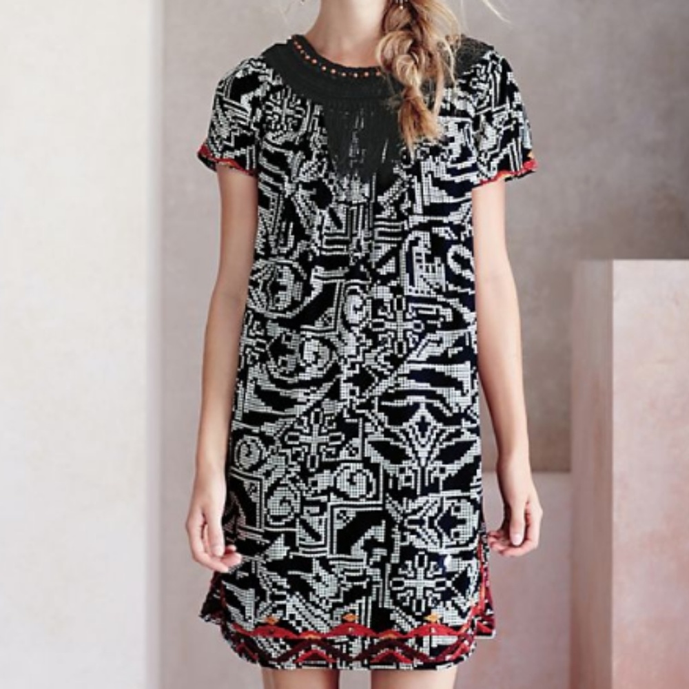 🆕 Anthropologie Abelia Dress Size Small